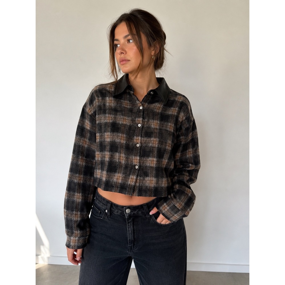 Gilded Intent Womens oversized Plaid Cropped Flannel Shirt Faux Leather Collar